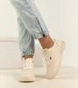 Jasnobeżowe sneakersy casualowe na platformie Élise